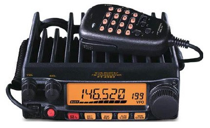 Yaesu FT-2980E VHF FM Mobiltransceiver mit 80 Watt Sendeleistung
